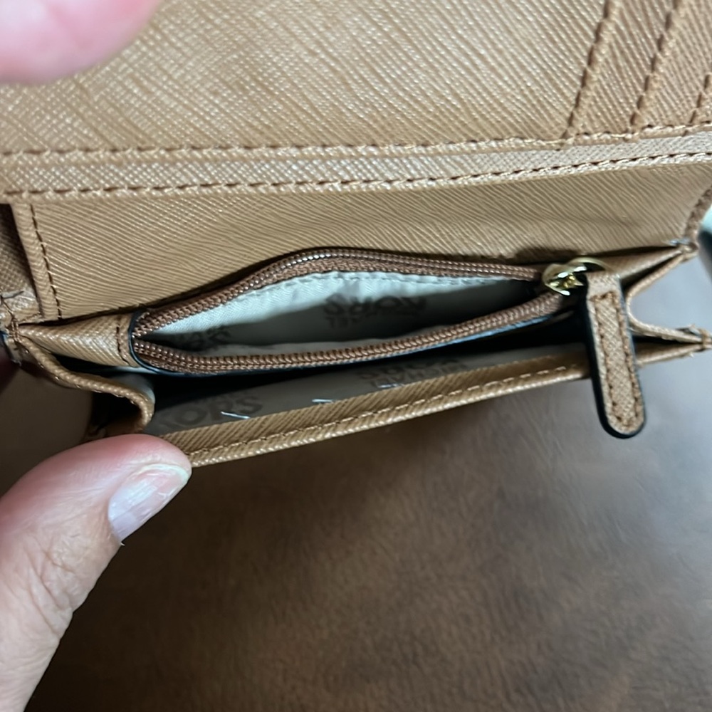 🕶️Michael Kors Caramel brown pebbled Leather small wallet - Picture 5 of 7